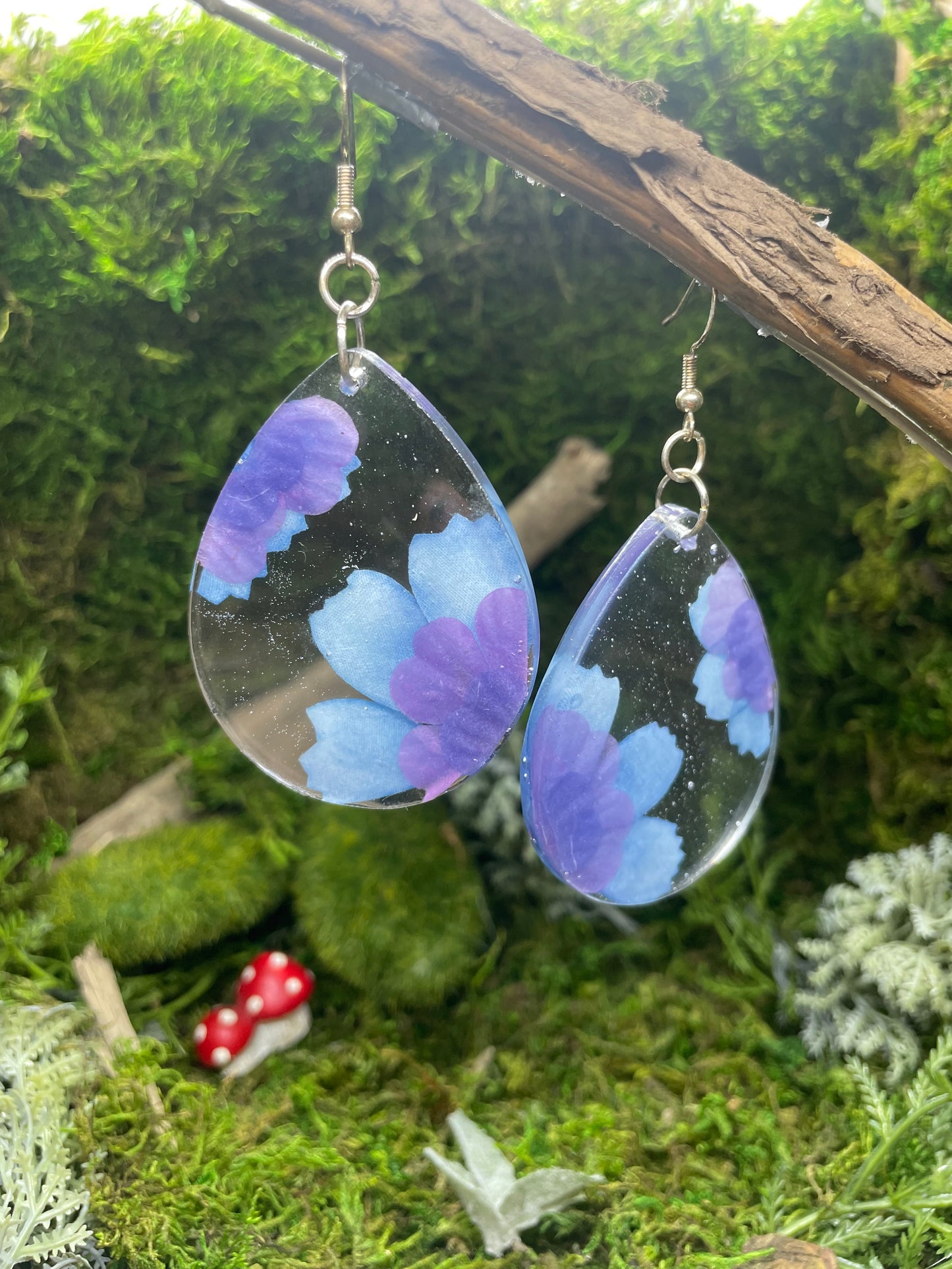 Silk flower resin earrings